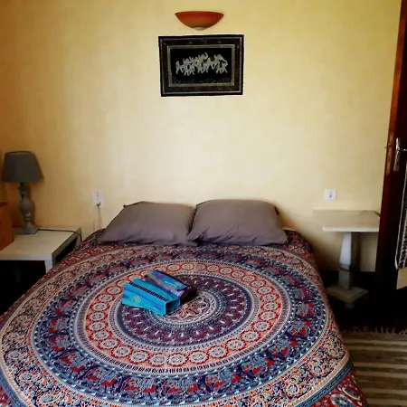 Apartment 6 Pers *